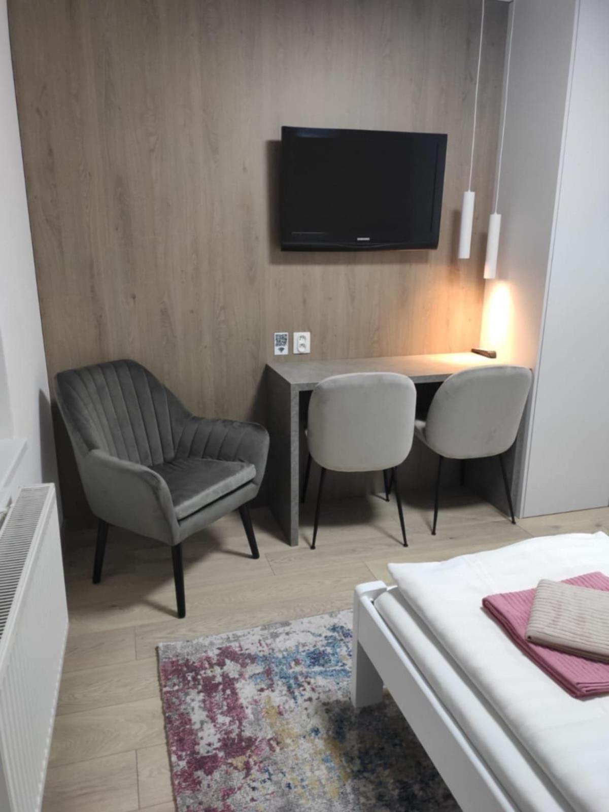 Privat Julia 호텔 브르보우 외부 사진