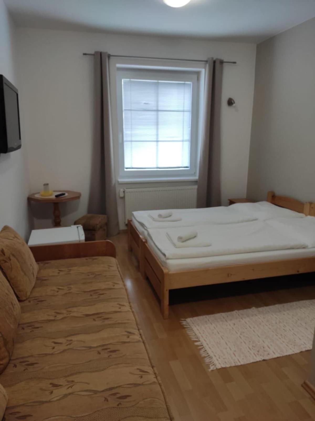 Privat Julia 호텔 브르보우 외부 사진